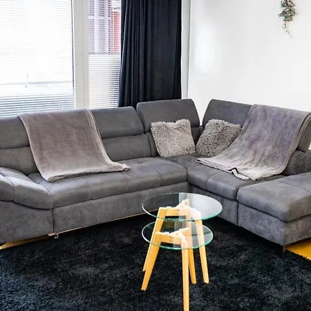 Appartement Hermes & 2 Free Garage Secured Parkings *