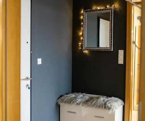 Hermes & 2 Free Garage Secured Parkings Appartement *